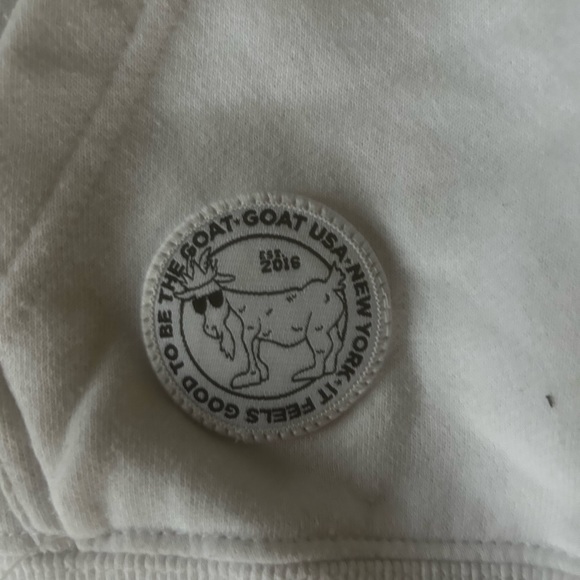 White sweatshirt - Picture 4 of 5